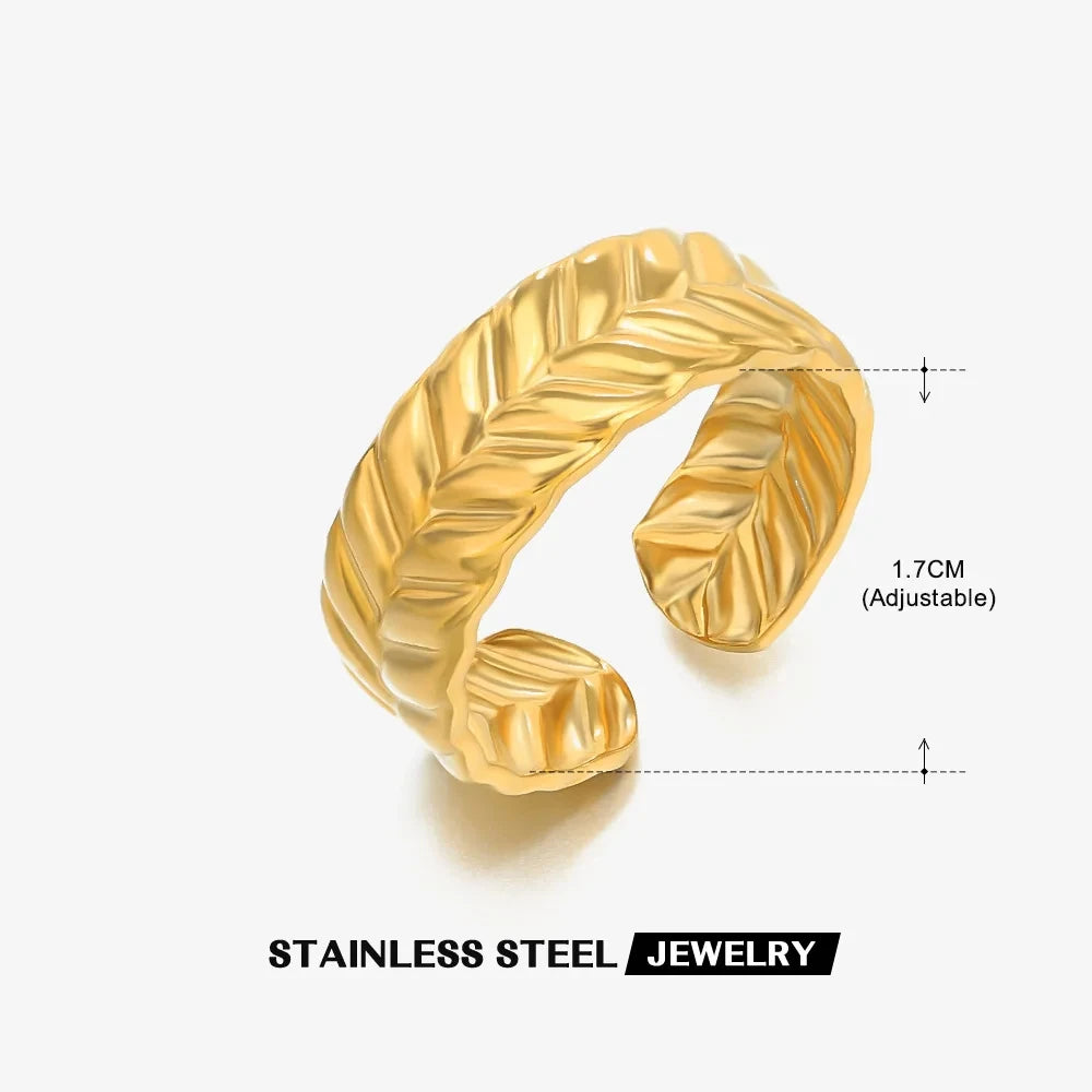 Celeste Shell Ring
