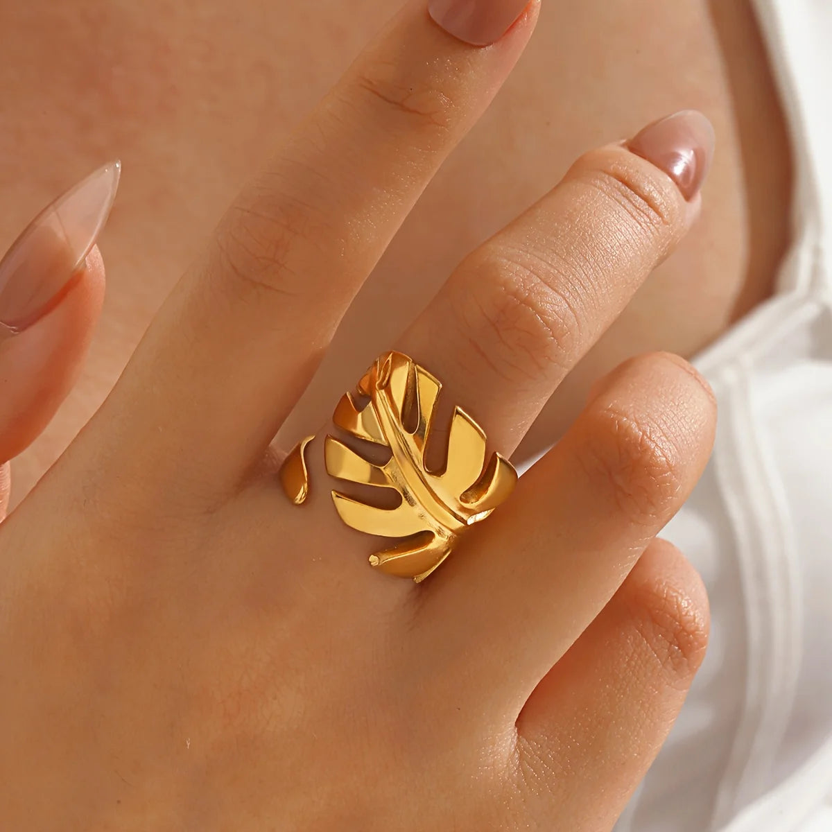 SunBloom Starfish Ring