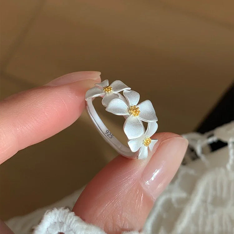 Floral Groove Ring