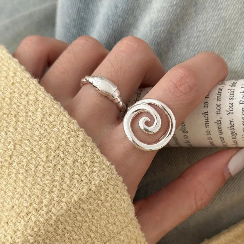 Floral Groove Ring