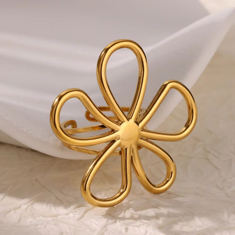 SunBloom Starfish Ring