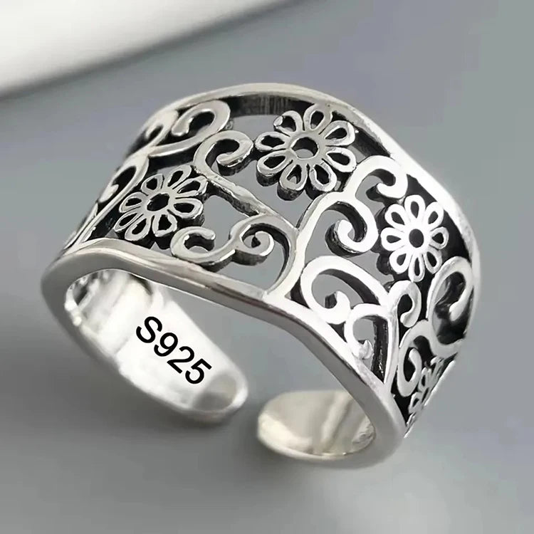 Floral Groove Ring