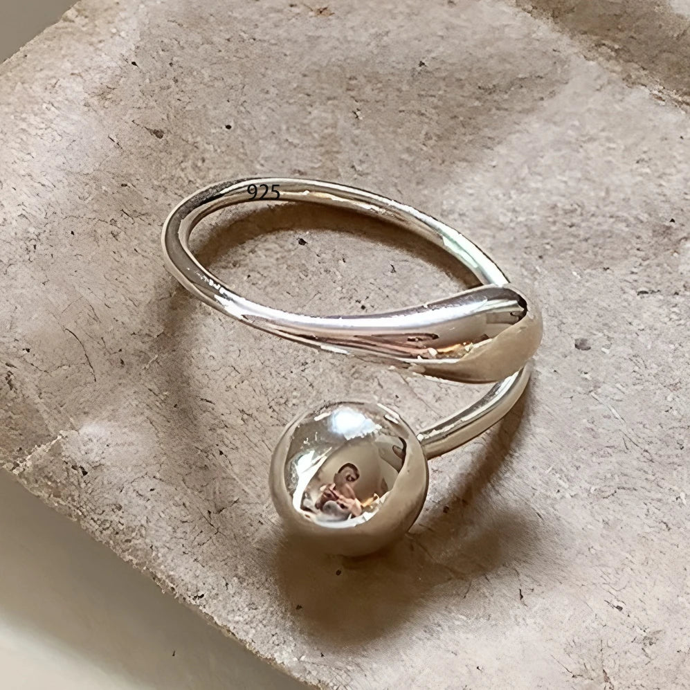 Twist & Turn Ring