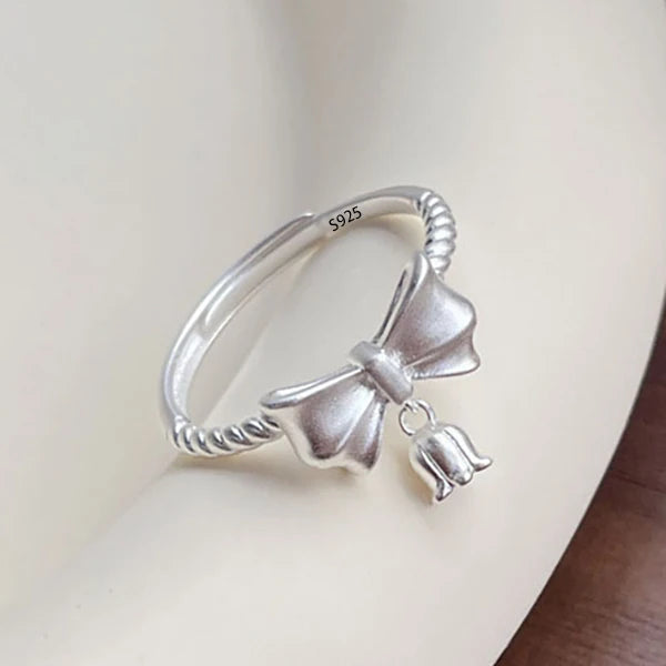 Floral Groove Ring