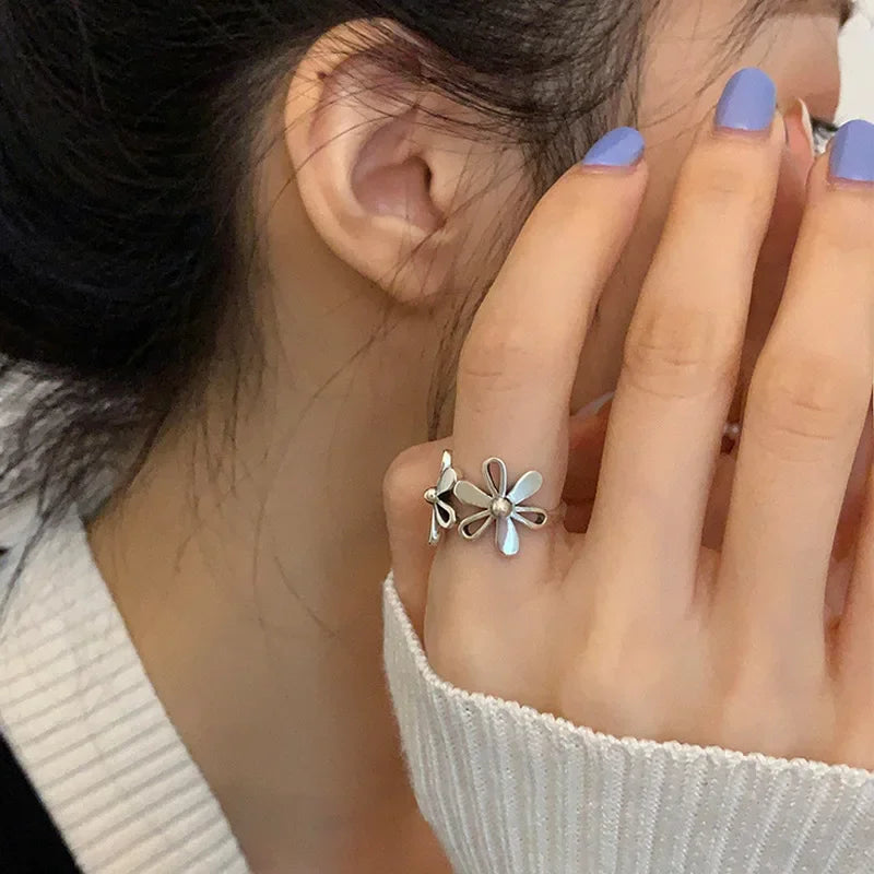 Floral Groove Ring