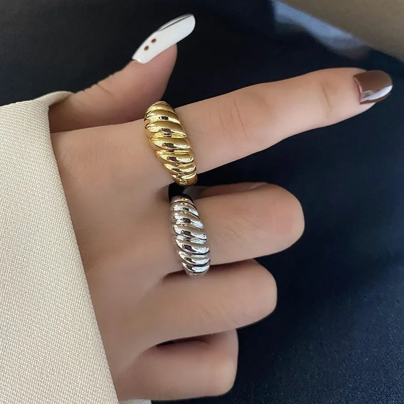 Twist & Turn Ring